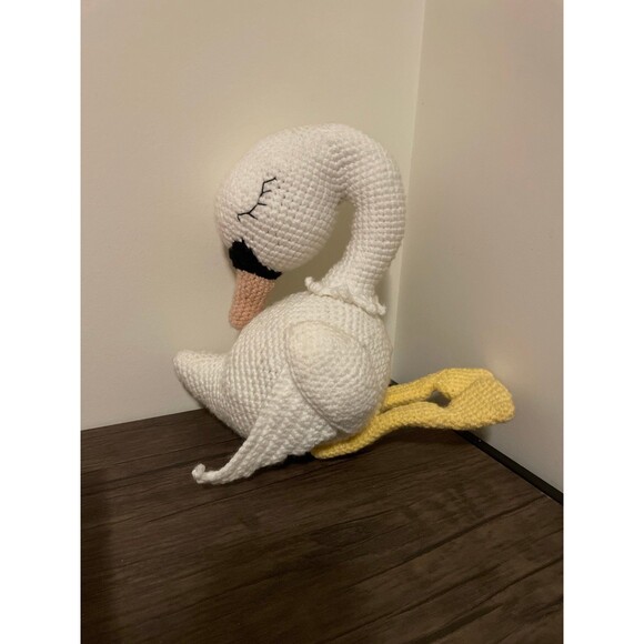 Handmade Crochet Amigurumi Swan‎ - Picture 3 of 4